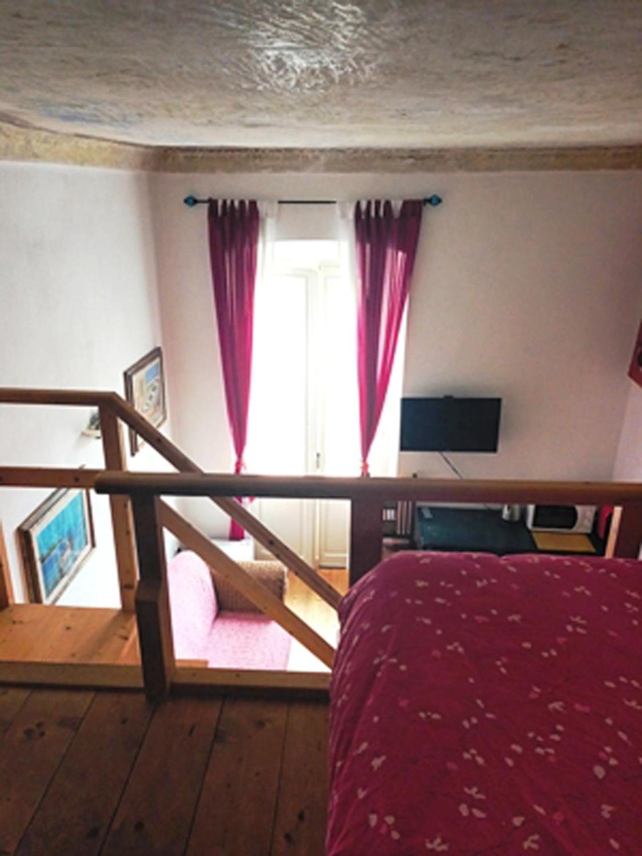 B&B Le Finestre Su Via Cavour Sassari Szoba fotó