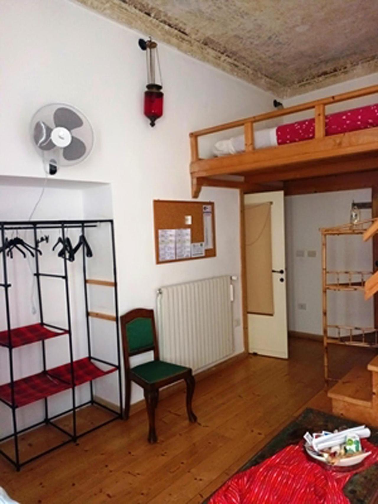 B&B Le Finestre Su Via Cavour Sassari Szoba fotó